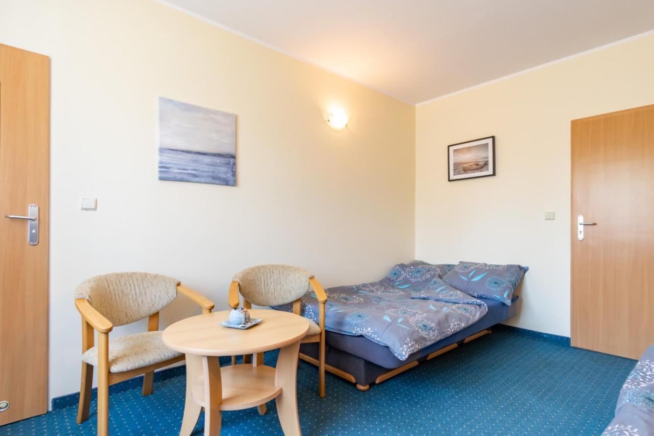 Pod Platanem Hotel Rowy  Luaran gambar