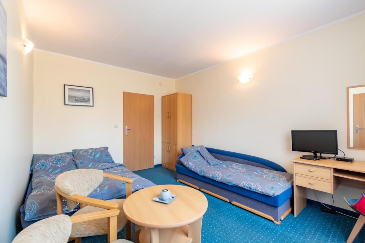Pod Platanem Hotel Rowy  Luaran gambar