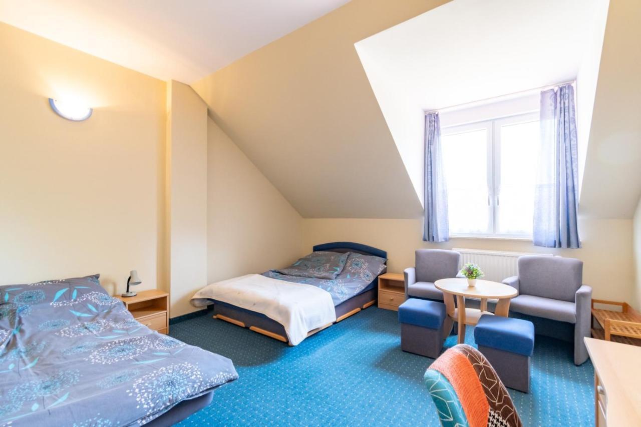 Pod Platanem Hotel Rowy  Luaran gambar
